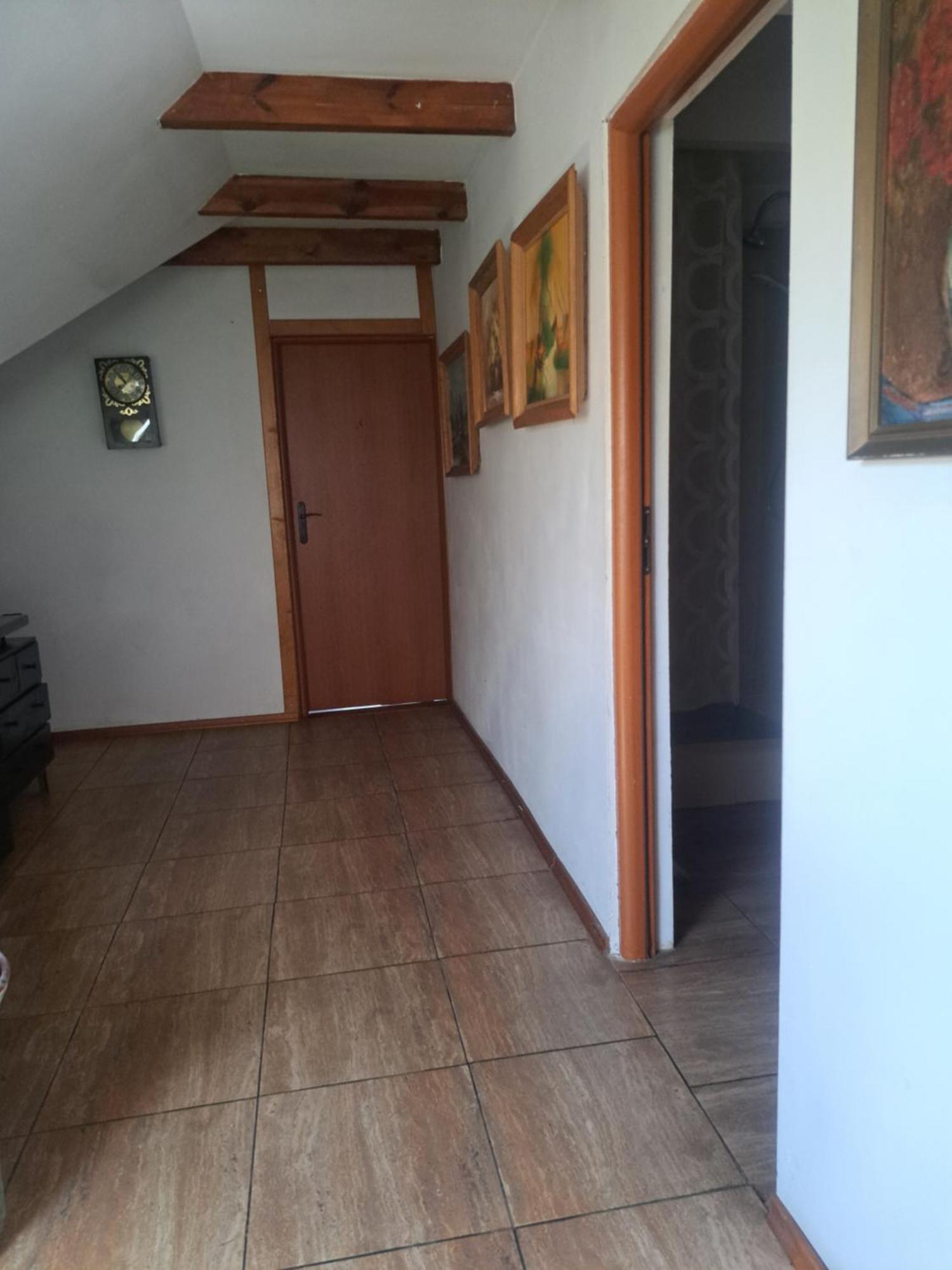 Bizon Pension Sadowne Buitenkant foto